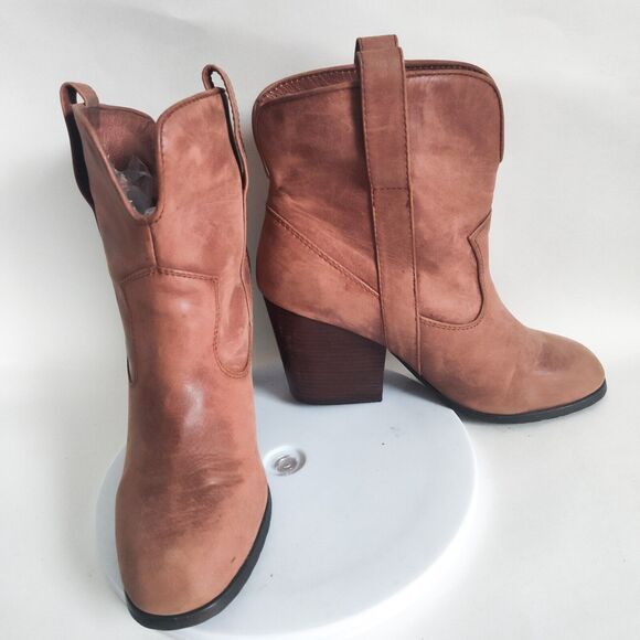 Chinese Laundry Brown Heeled Boots - Picture 5 of 10